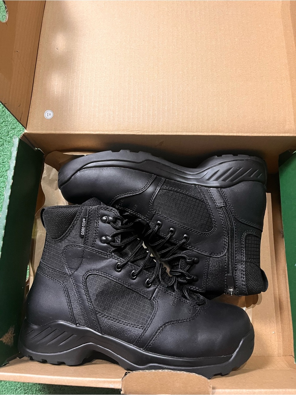 Danner Men's Kinetic Side-Zip 6" Work Boot 9.5